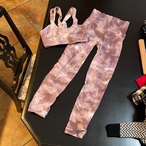 Free People matching leggings & bra. XS for both
